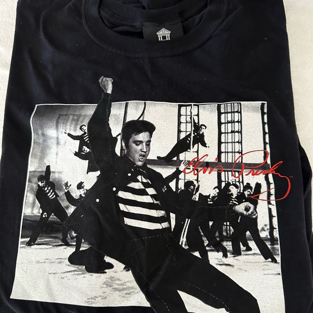 Graceland 100% Cotton Black Vintage Print Short Sleeve Tee